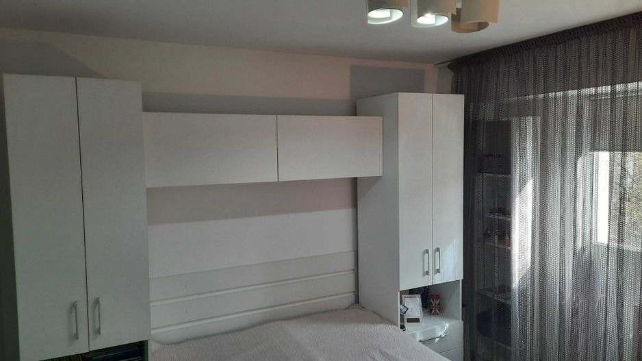 3 camere decom. , 2 bai, etaj 1, Mazepa 1 , renovat, mobilat, utilat - Poză 3