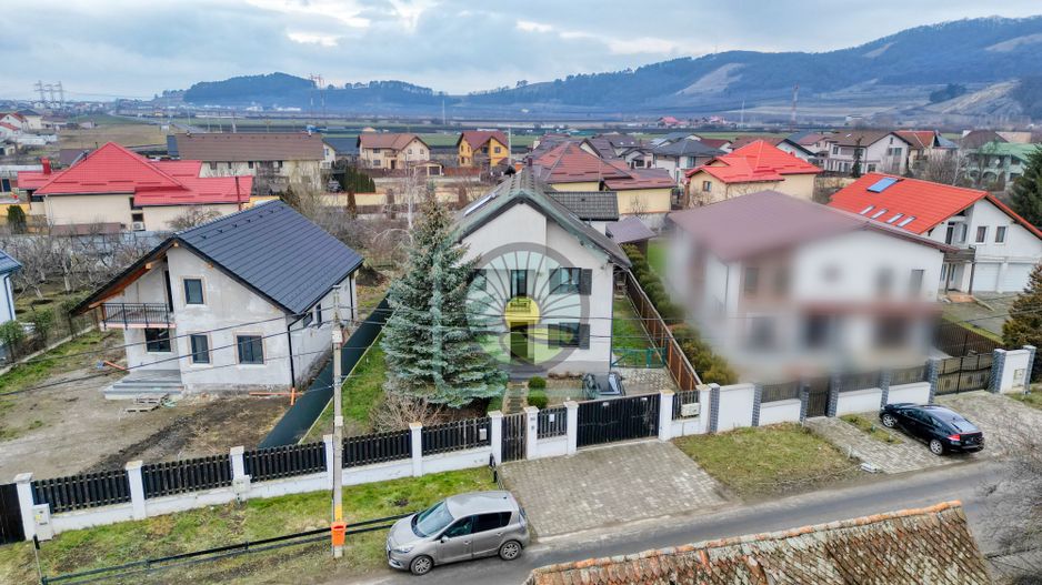 REZERVAT!!! CASA  HARMAN -COMISION 0 - Poză 2