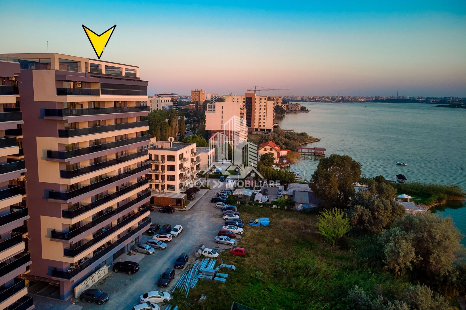 Apartament 2 cam, Mamaia zona Rex, la alb, vedere lac - Poză 1