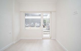 Apartament cu 2 camere în Royal Town, Iași – ideal pentru birouri, cabinete sau spații comerciale - Poză 6
