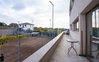 Baza de tenis si constructie moderna - Poză 7