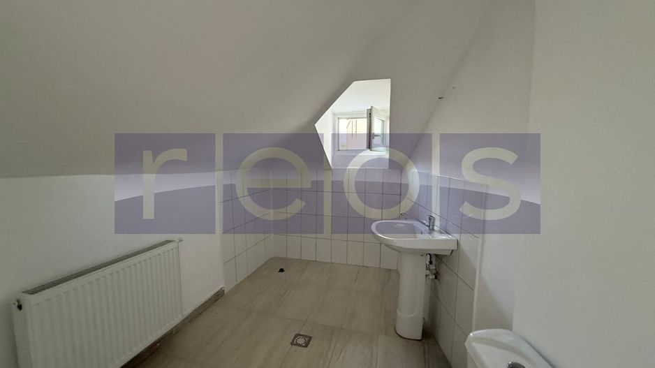 VANZARE 2 CAMERE | MANSARDA | 40 MP | NOU RENOVAT | LOC PARCARE | - Poză 9