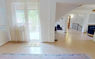 Vilă deosebită cu 6 camere în zona Şchei, Braşov - Poză 15