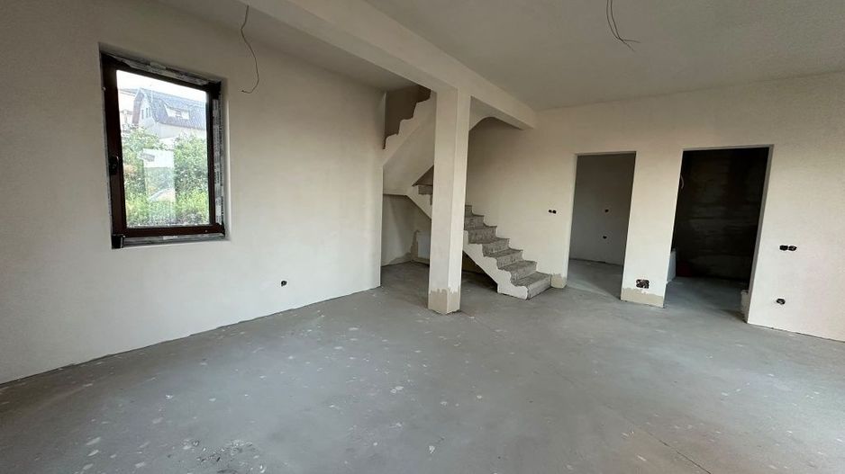 Casa de vanzare, P+1, 120 mp utili, 4 camere, 2 bai, 300 mp teren - Poză 4