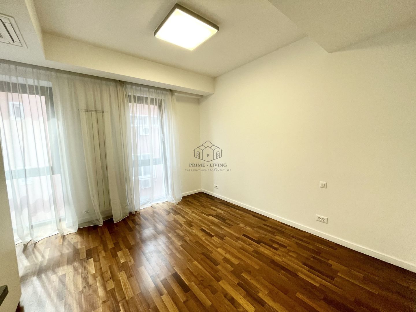 APARTAMENT CU 4 DORMITOARE DEOSEBIT LA INCHIRIERE LANGA PARC KISELEFF - Poză 4