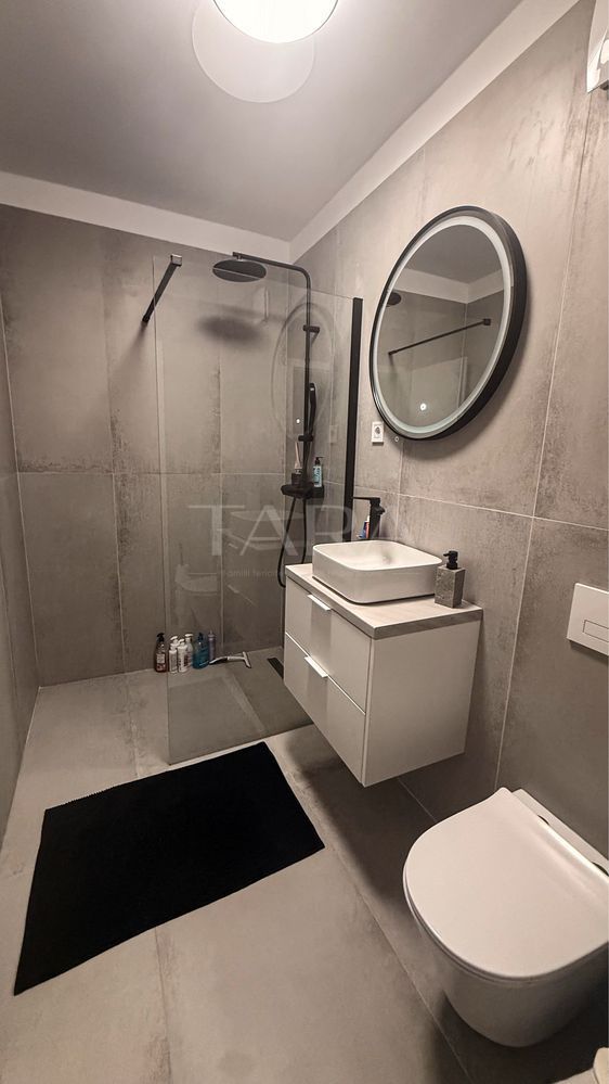 Apartament cu 3 camere, 2 băi, balcon și parcare, Florești. - Poză 7