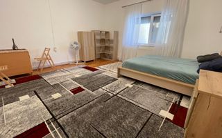 Casa cu teren frumos si garaj zona Mehala - Poză 4