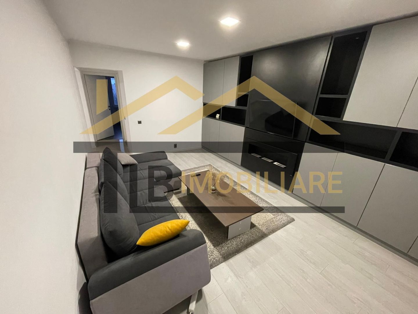 Apartament cu 2 camere, 54mp, Zona Unirii - Poză 2
