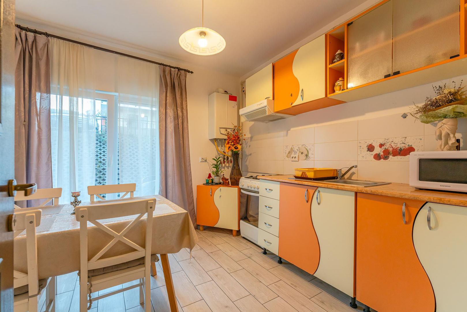 Apartament 2 camere, cu terasă și facilități locale aproape - Poză 5