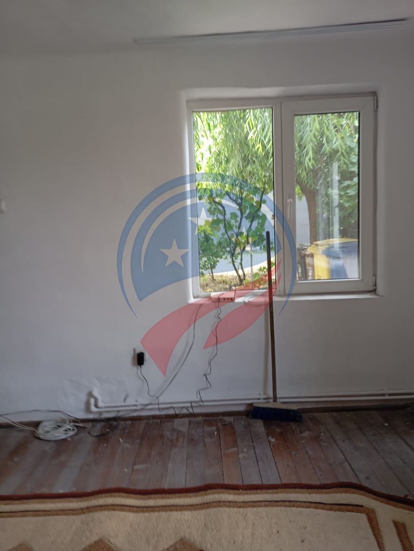 REDUCERE PRET - CASA RENOVABILA + 600 MP TEREN - BARIERA VALCII - Poză 8
