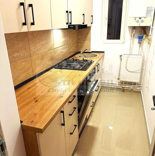 3 cam decomandat, Păcurari ,bulevard, etaj 2, 53 mp, renovat, 128.900€ - Poză 2