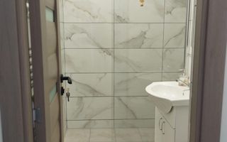 Apartament 2 camere 52mp+balcon-etaj 2-renovat-Zona Andrei Muresanu - Poză 6