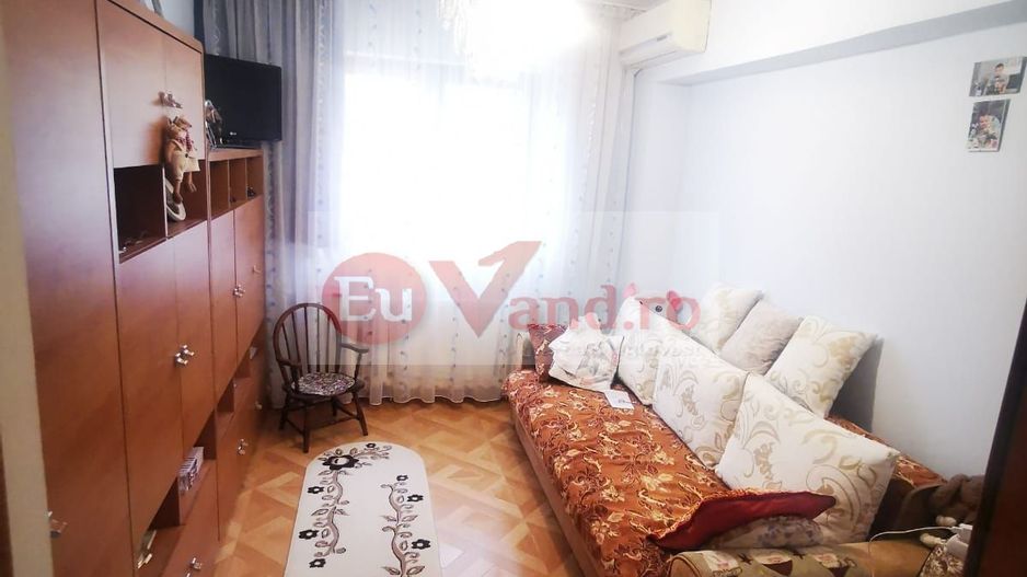 De vanzare apartament cu 3 camere Mazepa 1, BR-uri, etaj 4/10, 98.000 E - Poză 5