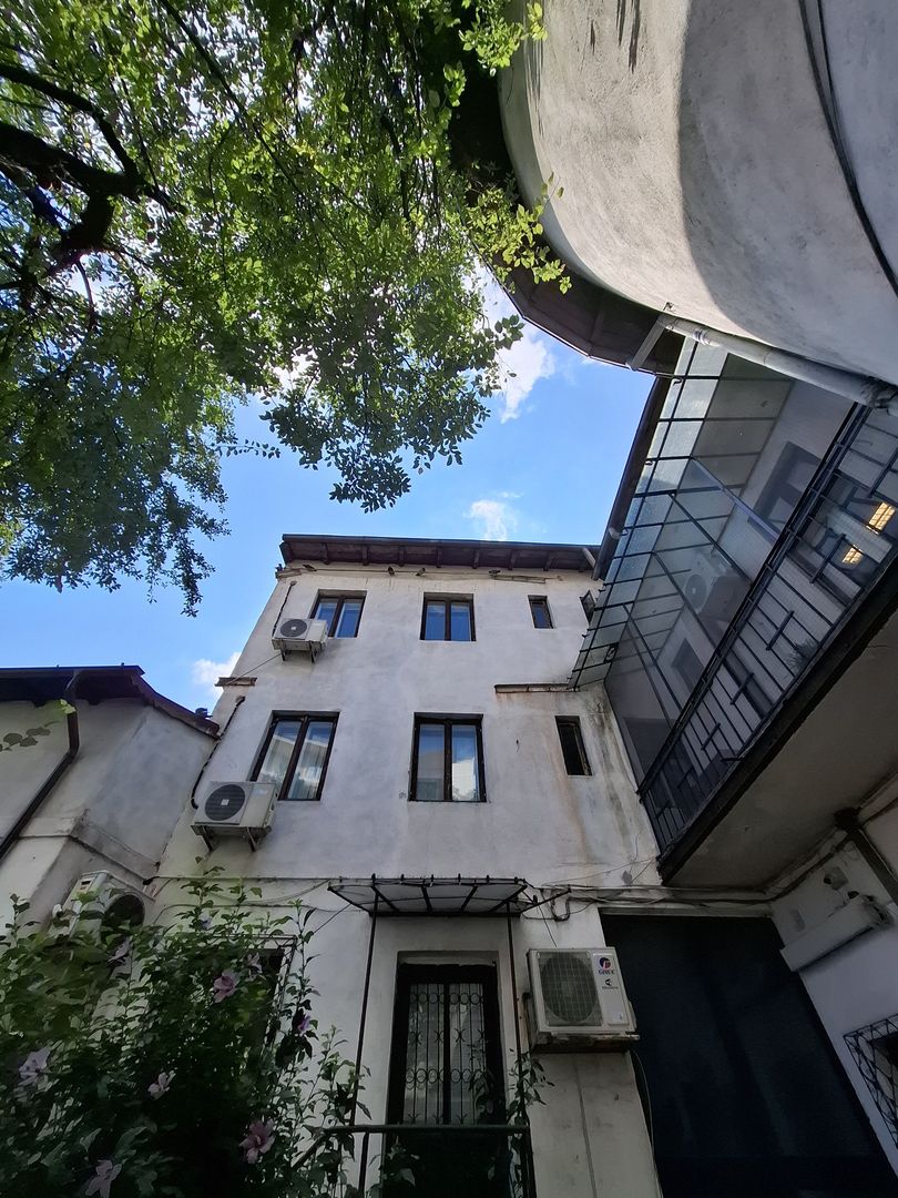 Imobil stradal 20 de camere - Eminescu - Poză 2