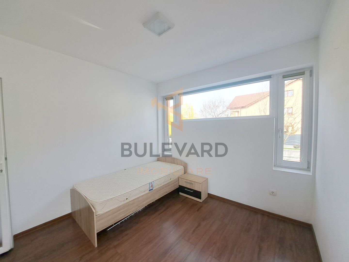 Casa tip dulplex 120 mp + 80 mp terase + garaj, zona Liceu Waldorf - Poză 14