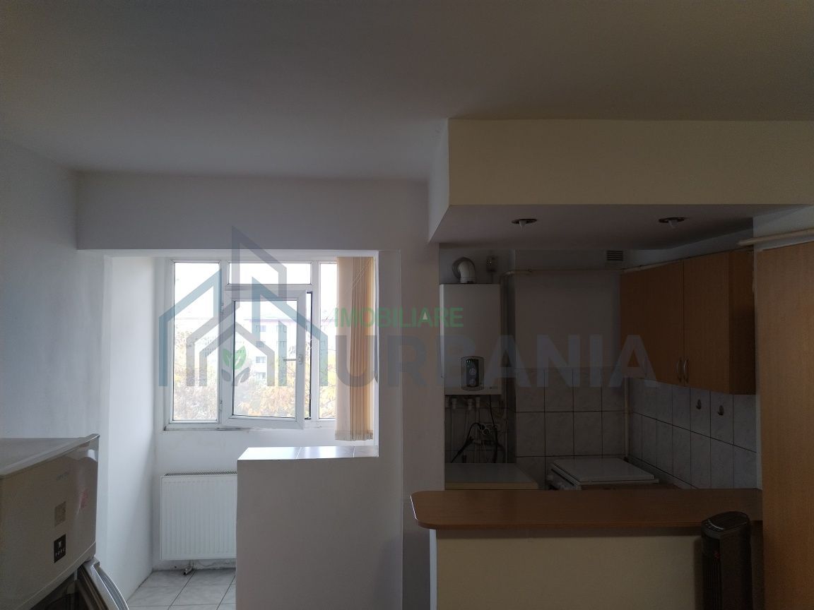 Garsoniera de vânzare în Tudor - Poză 5