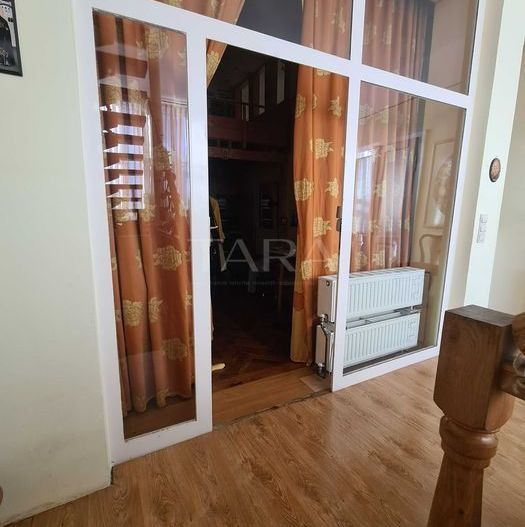 Vila de vanzare cu 7 camere in cartierul Grigorescu - Poză 2
