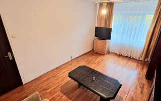 Ofer spre închiriere apartament 3 camere,2 bai, zona Lipovei, 400 euro/lună. - Poză 5