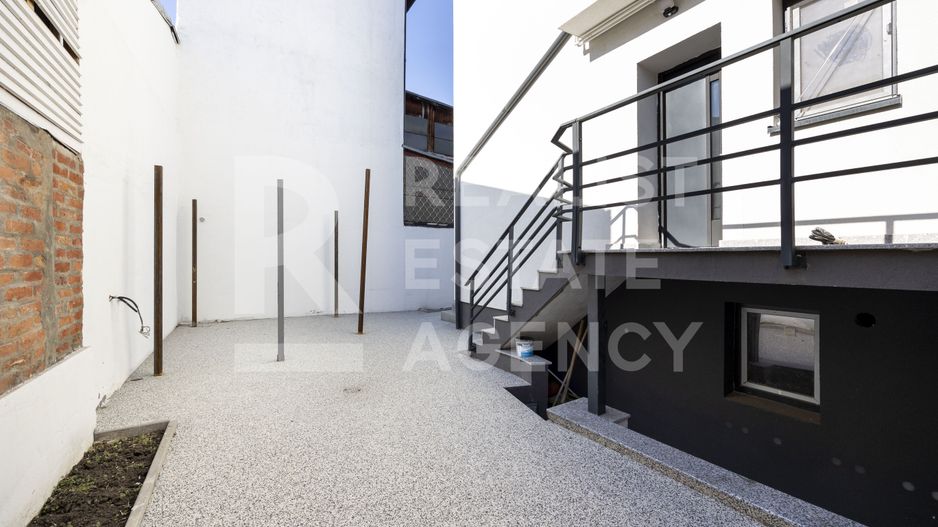 Chirie, casă, 8 camere, zona 1 Mai, București - Poză 3