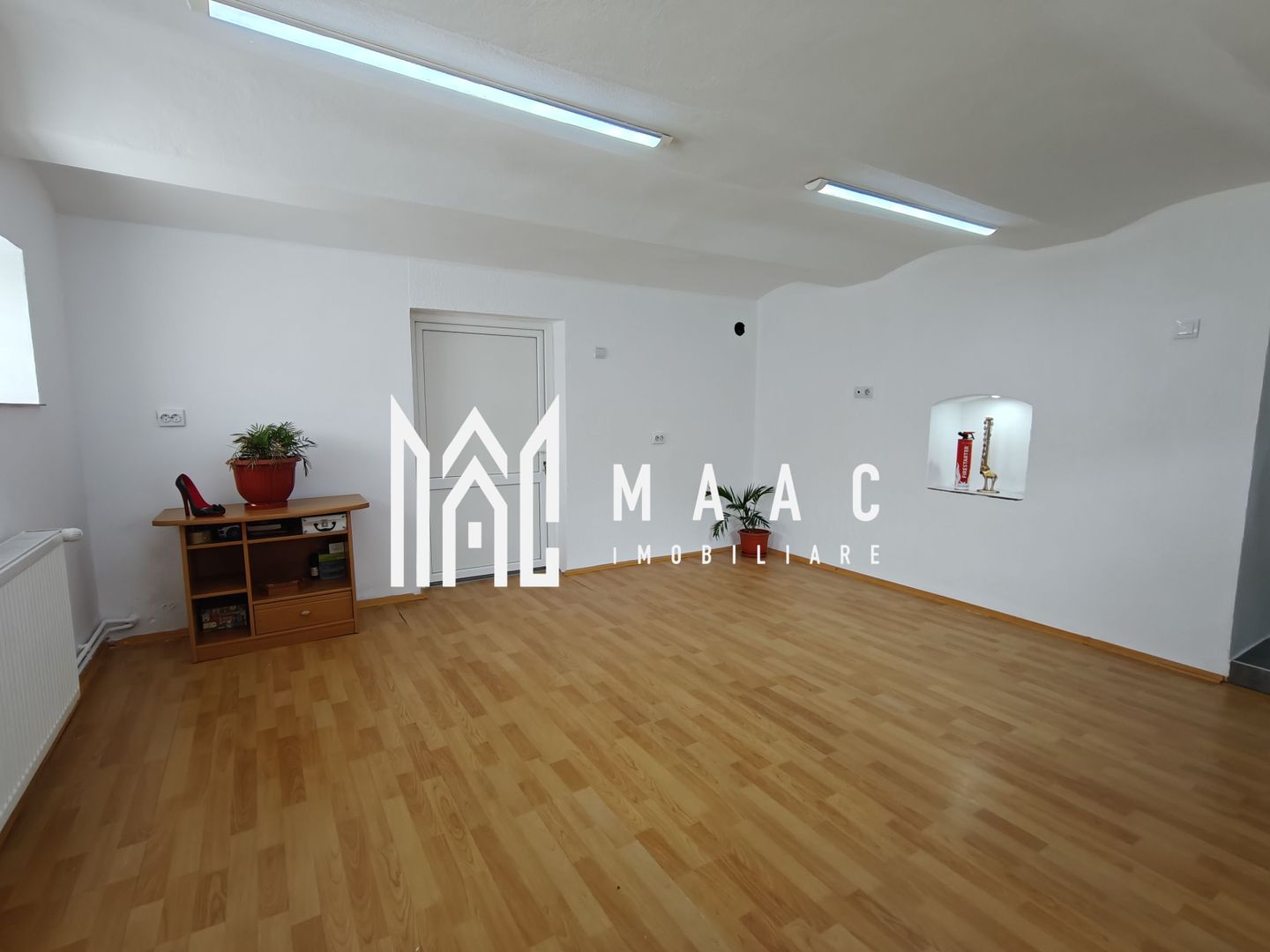 Casă 3 camere I Curte 420 mp I Garaj utilat I Axente Sever - Poză 5