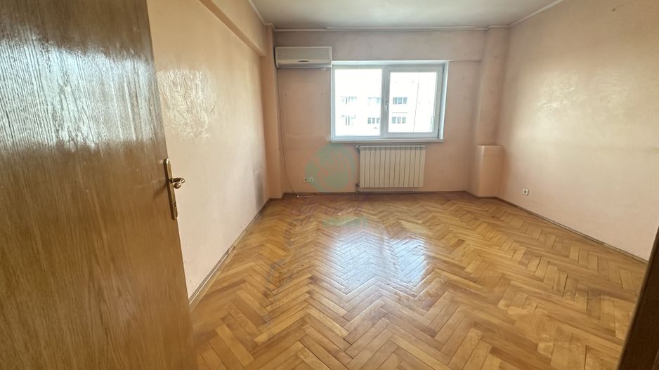 4 camere decomandate Cal Calarasilor - Poză 7