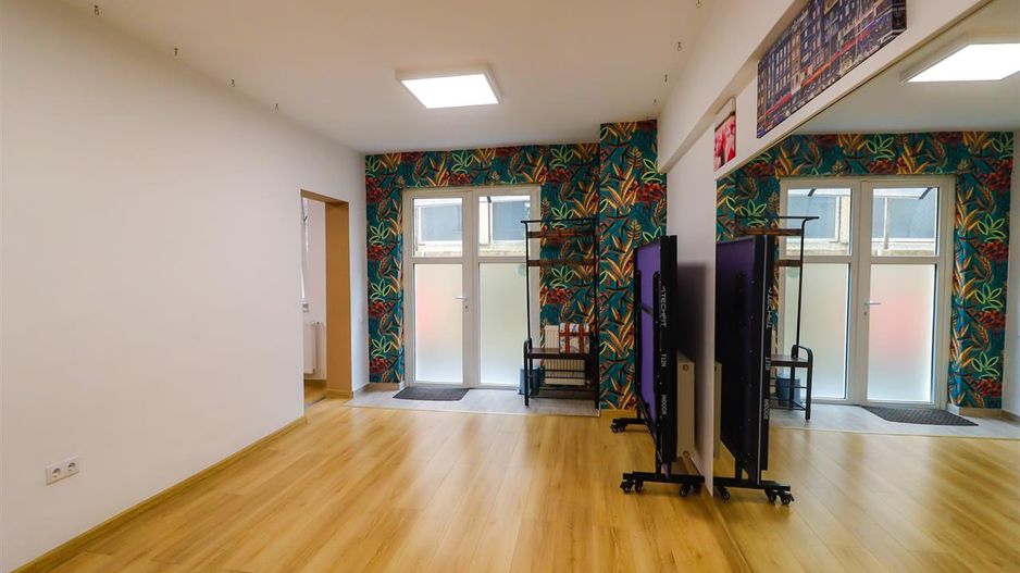 Spatiu:birouri,cabinet,contabilitate, servicii,IT,studio,showroom,Central,Brasov - Poză 9