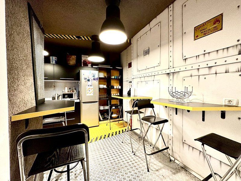 Spacecraft Office - Poză 16