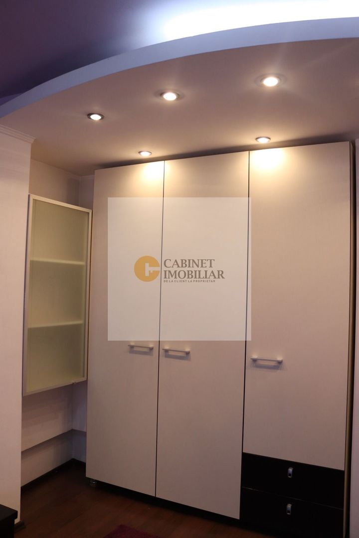 2 Camere - Hol Locuibil | Decomandat | 3/10 | Credit | M Lujer - 3 min - Poză 6