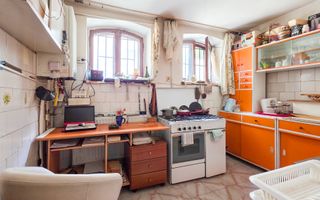 Apartament 3 Camere în Casă | Bd. Dacia 127 | Garaj + Curte - Poză 10