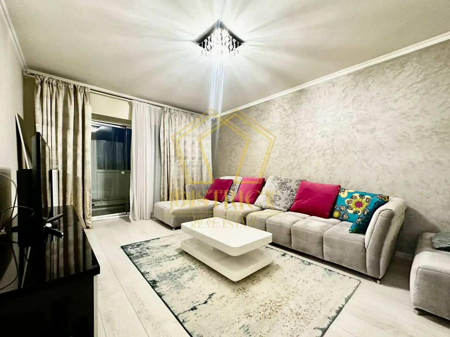 Apartament spatios cu 4 camere I Lipovei | Iulius Town - Poză 3