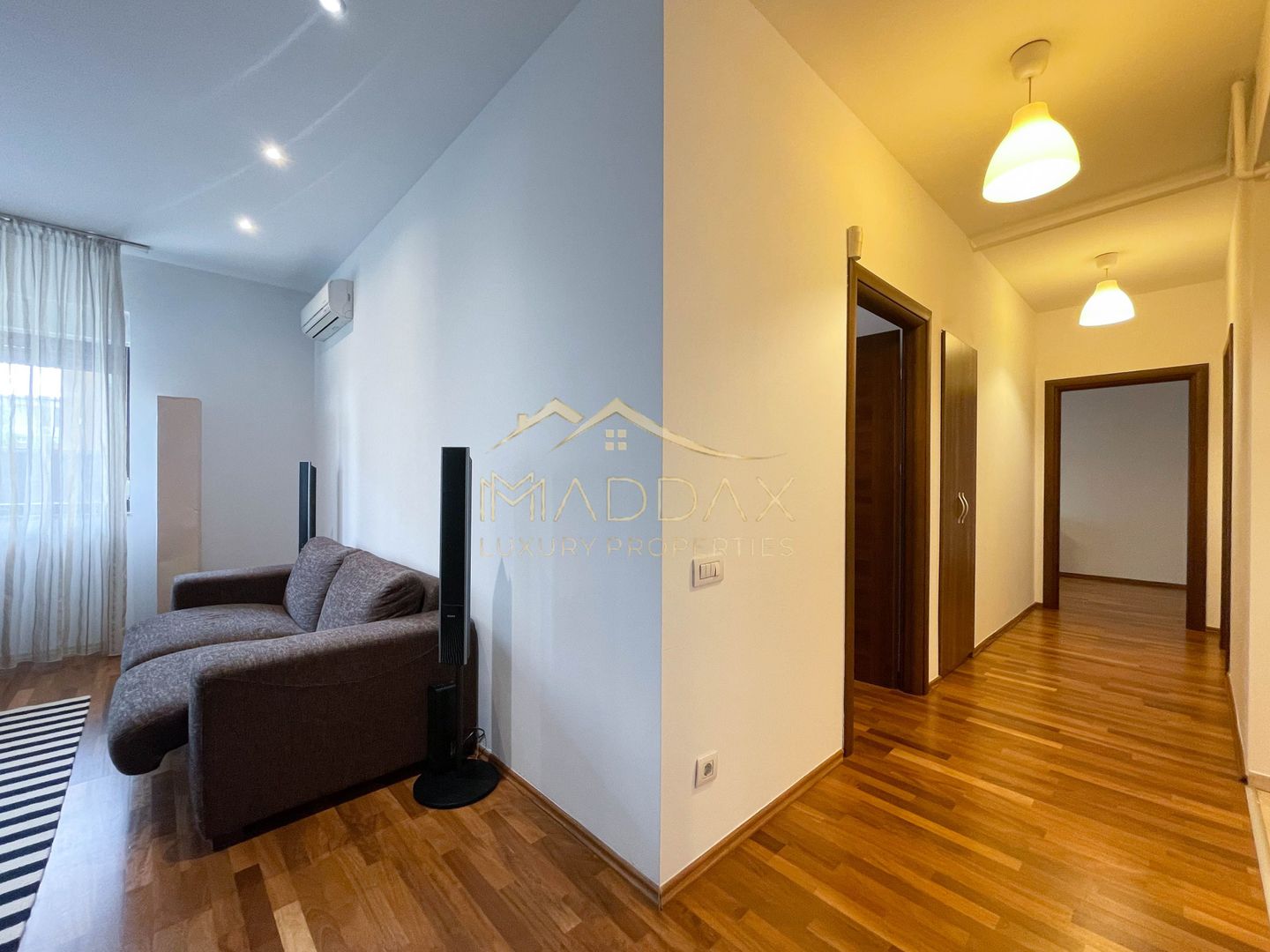 Apartament cu 3 camere ***85 mp utili*** // Erou Iancu Nicolae - Padurea Baneasa - Poză 10