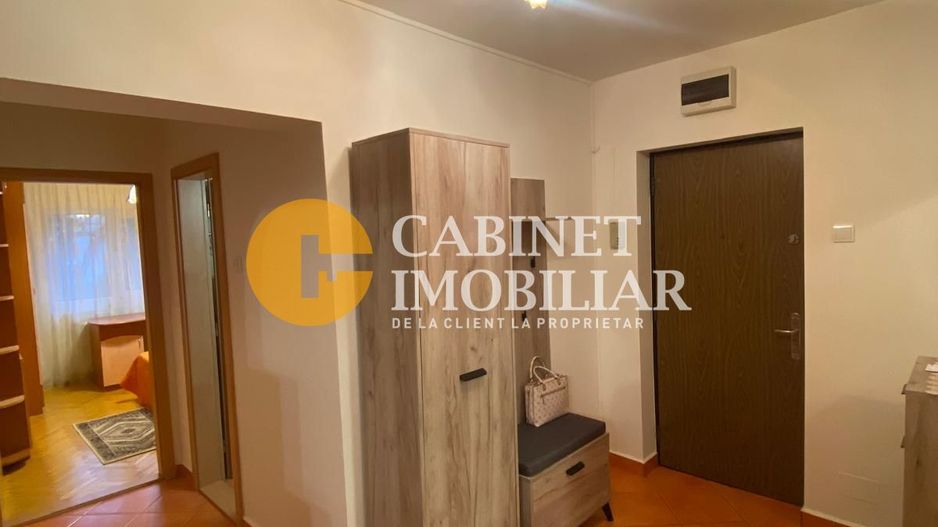 GARĂ - 3 CAMERE DECOMANDAT - ETAJ 1 - Bloc Tip Vilă - Poză 4