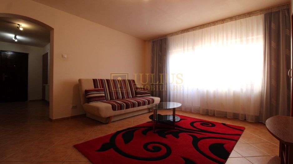 Decomandat, centrala proprie, zona Lunei - Complex Studentesc. - Poză 2