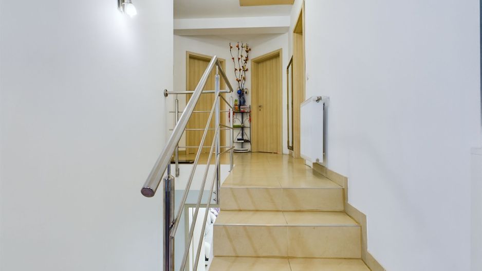 Casă individuală în Dumbrăvița - Poză 11