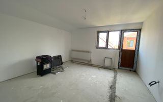 VALU LUI TRAIAN(COD 07) -Casa P+M 5 camere cu teren de 300 mp - Poză 6