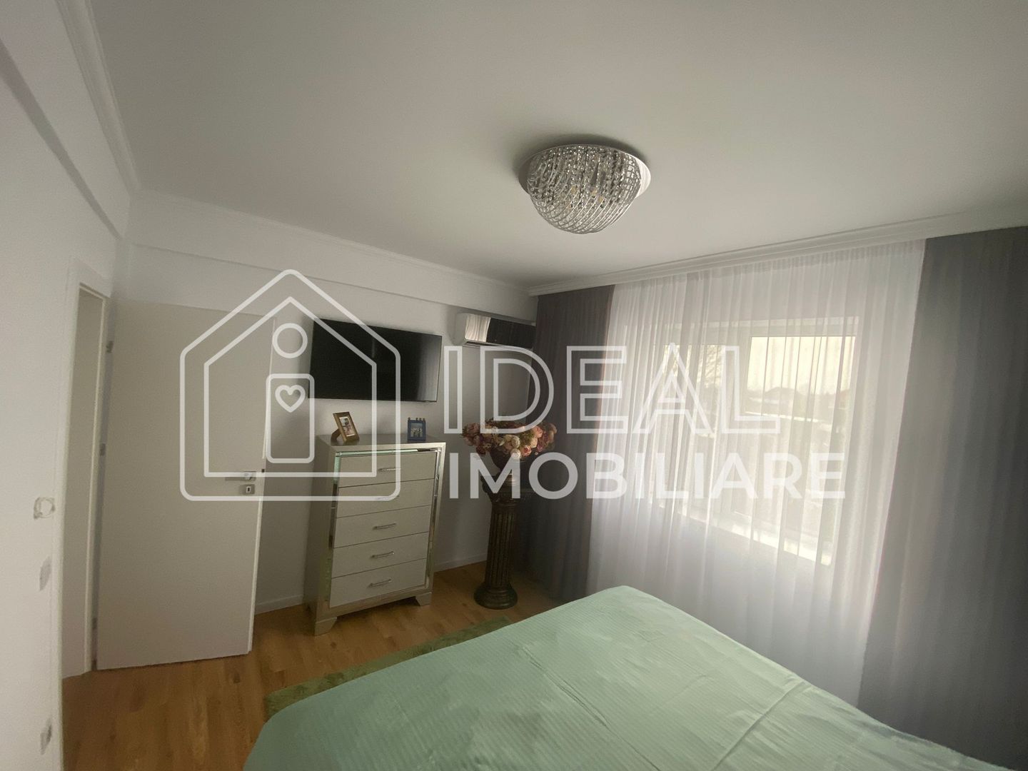 Casa de  cu 4 camere in Selimbar, zona Triajului - Poză 11