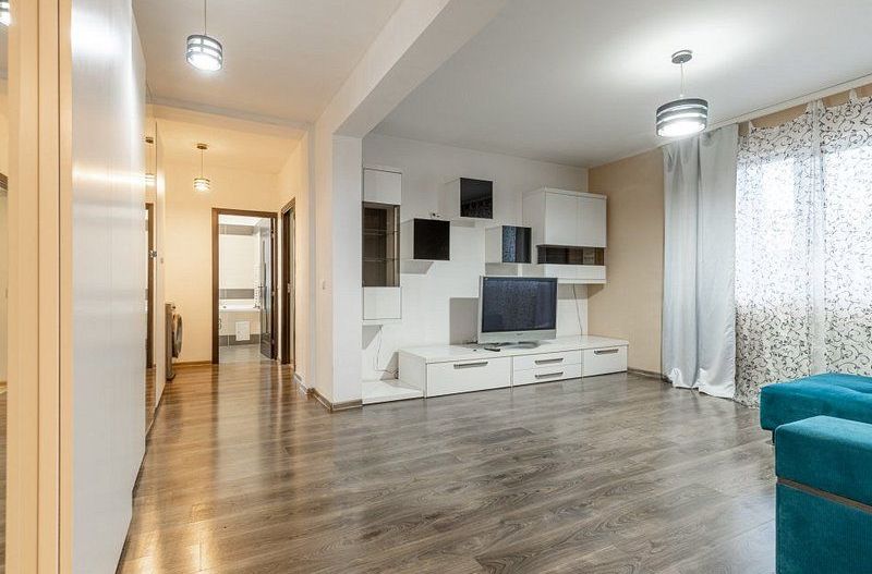 Vânzare apartament cu 2 camere, 62 mp utili, situat într-un imobil tip vilă - Poză 1