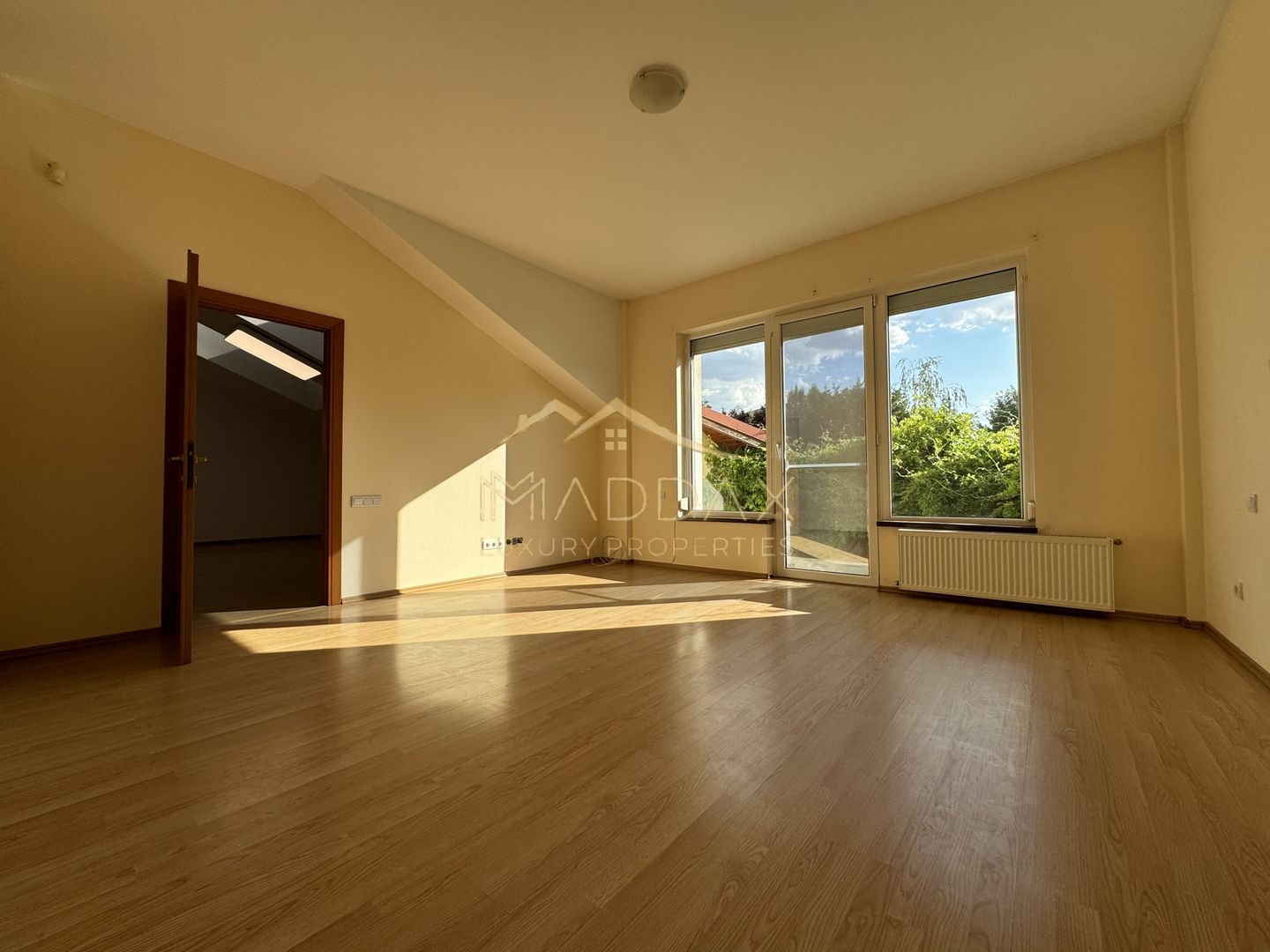 Vila Individuala 7 camere*Piscina*Teren 1000 mp / 8 parcari// Erou Iancu Nicolae - Poză 41