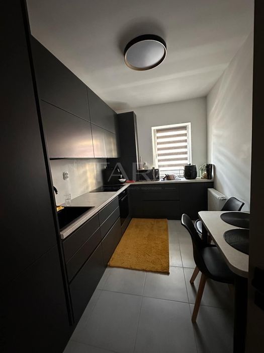 Apartament spațios cu 2 camere și balcon generos în Baciu - Poză 3