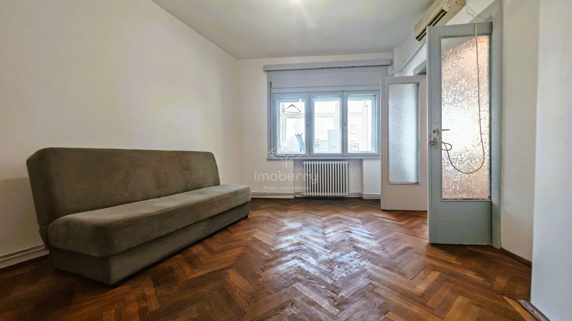 Vanzare apartament 3 camere, boxa, zona Stirbei Voda-Calea Plevnei-Cismigiu - Poză 1