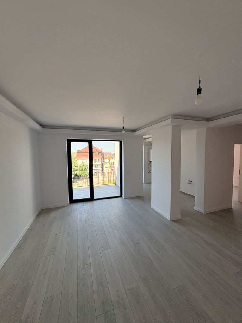 3 CAMERE, ZONA EXCELENTĂ, 2 MINUTE PÂNĂ LA PRINCIPALA - Poză 5