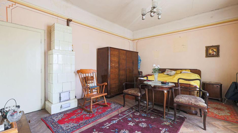 Proprietate REZERVATĂ! Casă din centru în Arad. - Poză 4