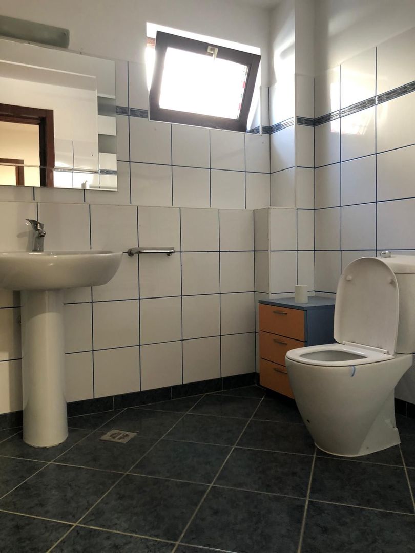 Vila 5 camere cu acces la lacul Baneasa | teren 400 mp - Poză 9