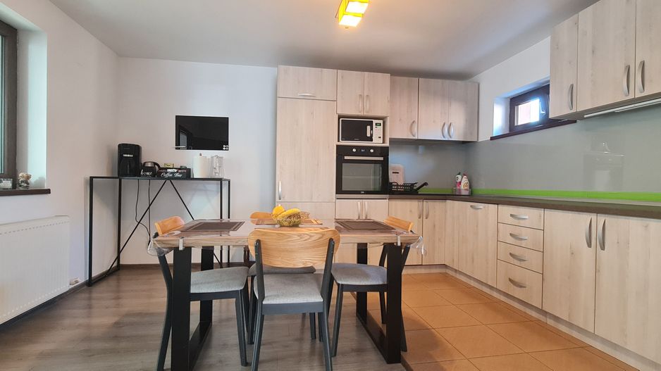 Casa individuala 3 camere mobilata utilata Tarlungeni - Poză 18