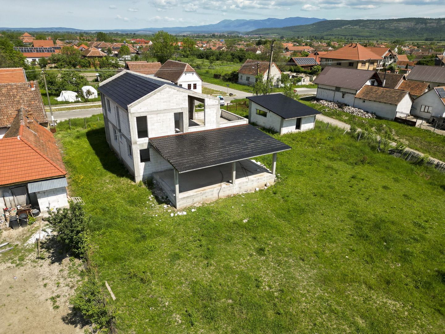 Casă la roșu din BCA de vânzare în Județul Arad - Poză 12