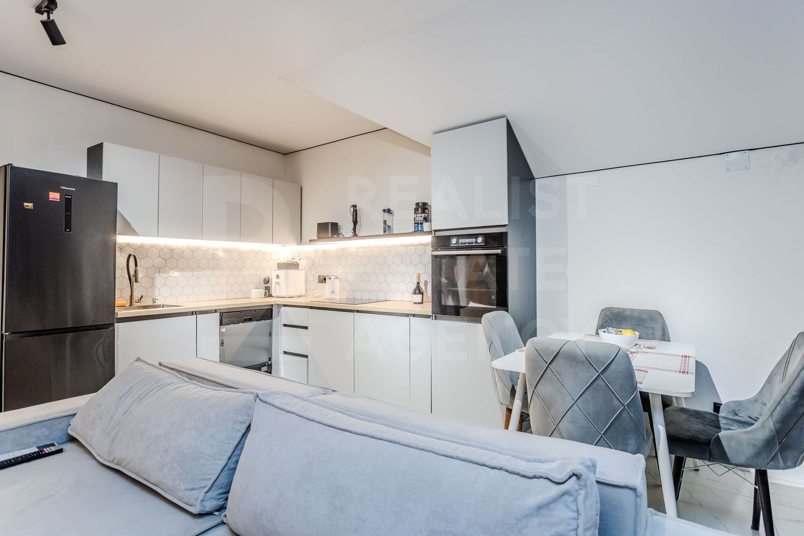 Vânzare, apartament, 2 camere, str. Vadul lui Voda, Ciocana - Poză 2