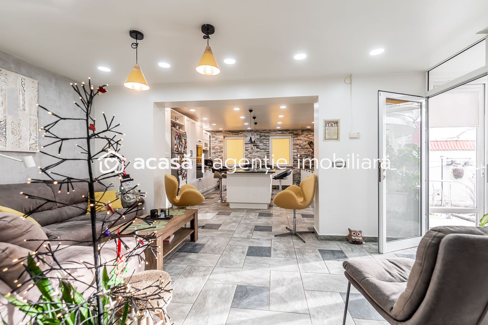 Casă cu 5 camere în Aradul Nou - locul unde linistea devine acasă - Poză 4