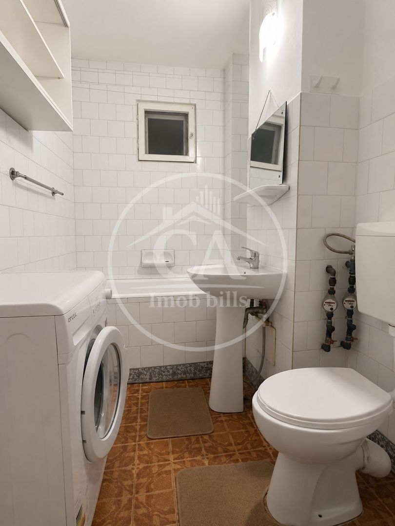 Apartament de închiriat cu 3 camere în zona centrală, Oradea - Poză 8