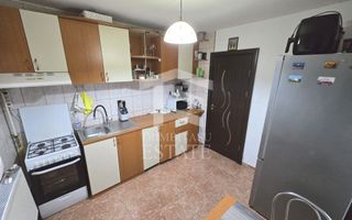 INEL I - Apartament cu centrala pe gaz, loc de parcare si pod de 60 mp - Poză 22