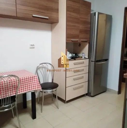 | Apartament cu 3 camere de vanzare | Cartierul Grigorescu | Etaj intermediar | - Poză 6